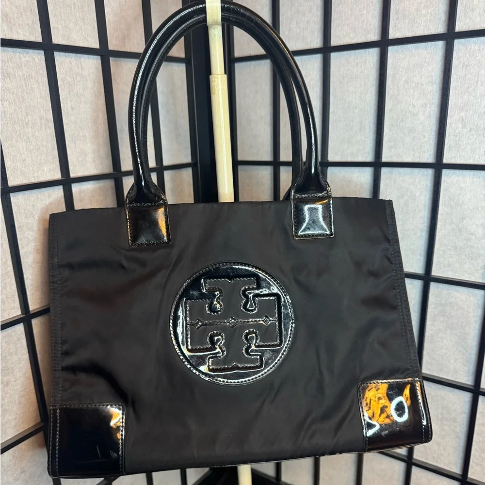 Tory Burch Black Patent Trim Tote - Picture 1 of 8